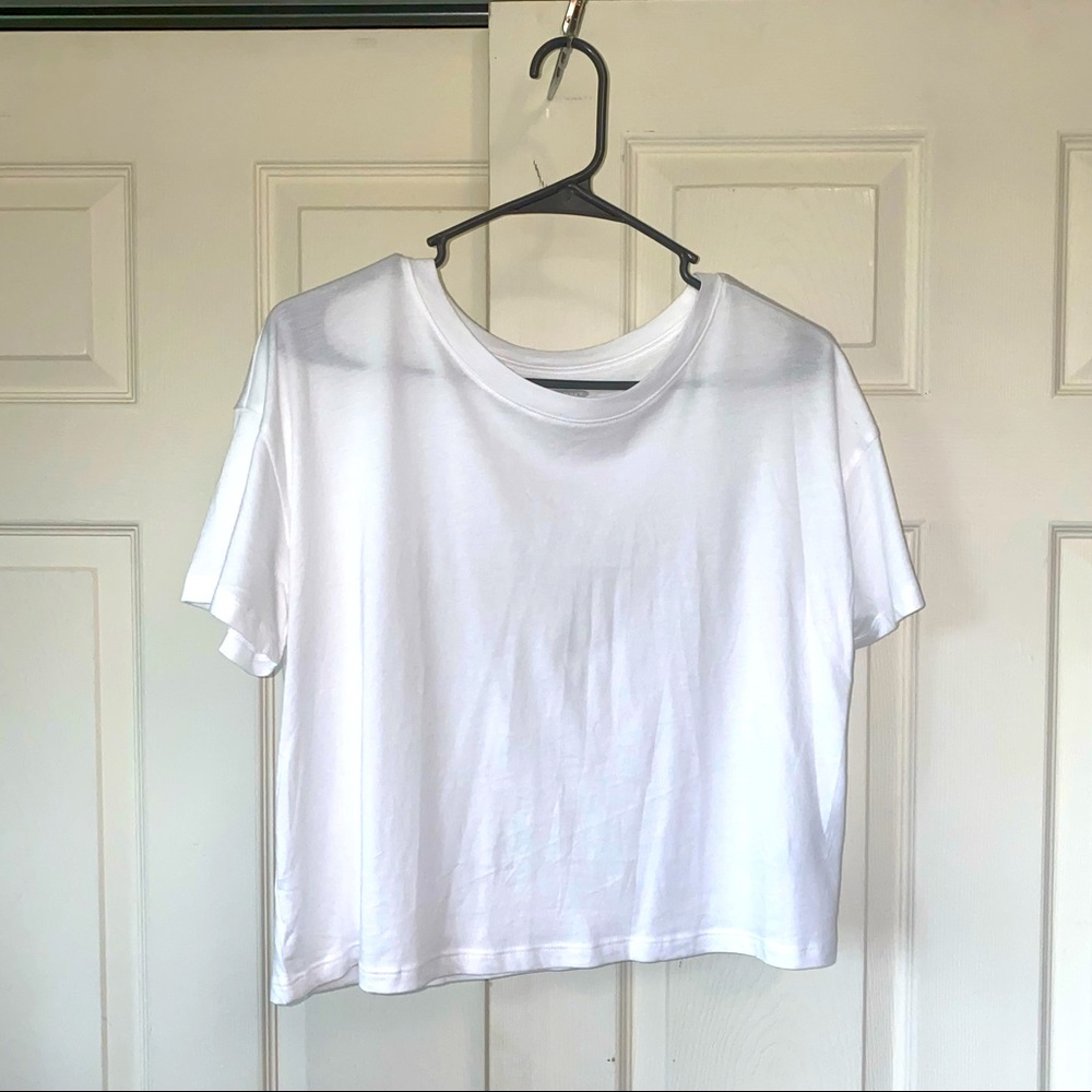 Old Navy Crop Tee, size medium